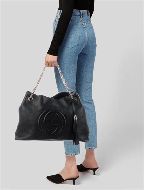 gucci soho leather tote with chain strap outfit|Gucci large soho tote.